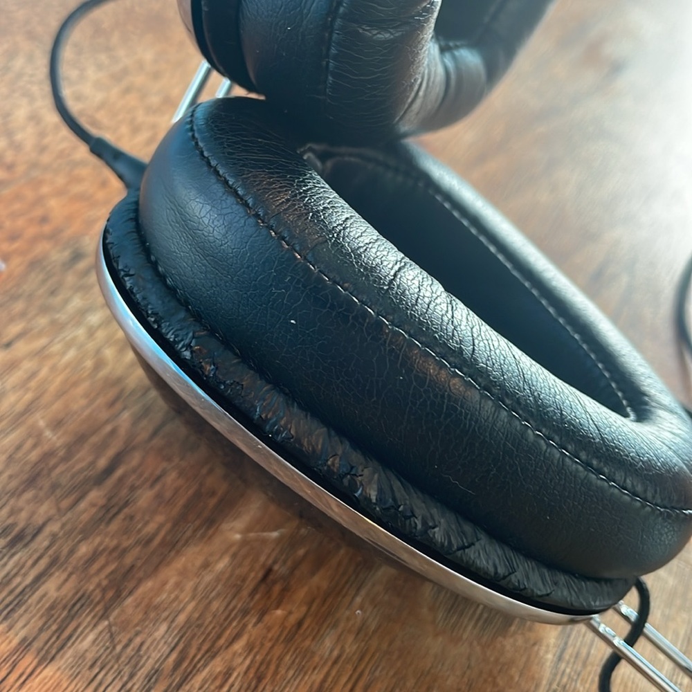 Skullcandy Aviator headphones ROCNATION - Picture 9 of 10